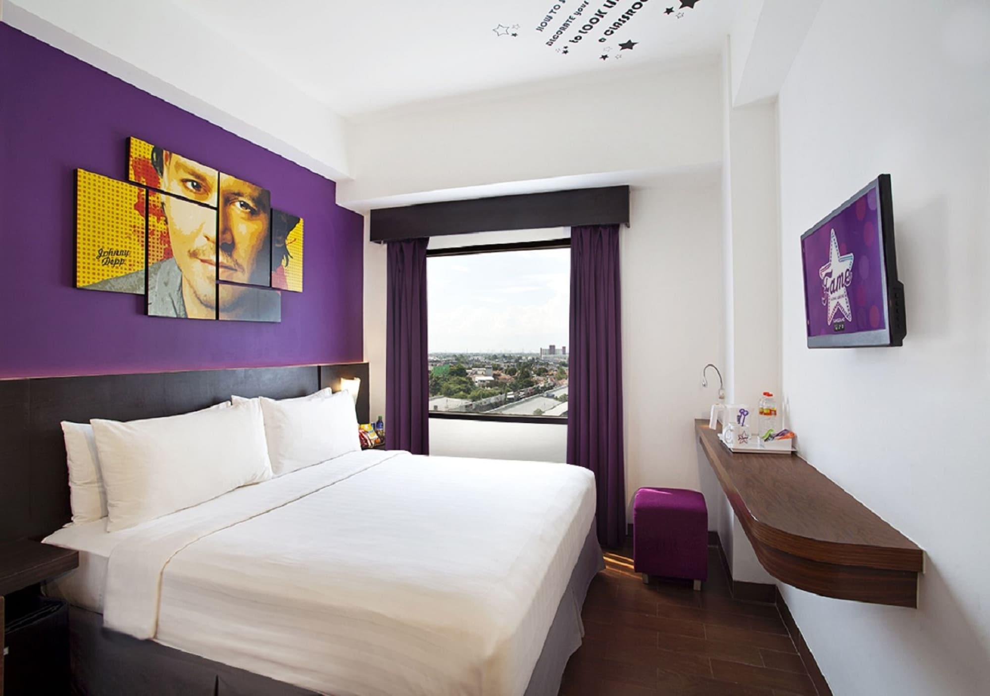 Fame Hotel Gading Serpong Tangerang Exterior photo