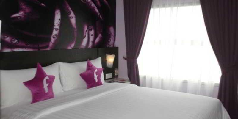 Fame Hotel Gading Serpong Tangerang Exterior photo